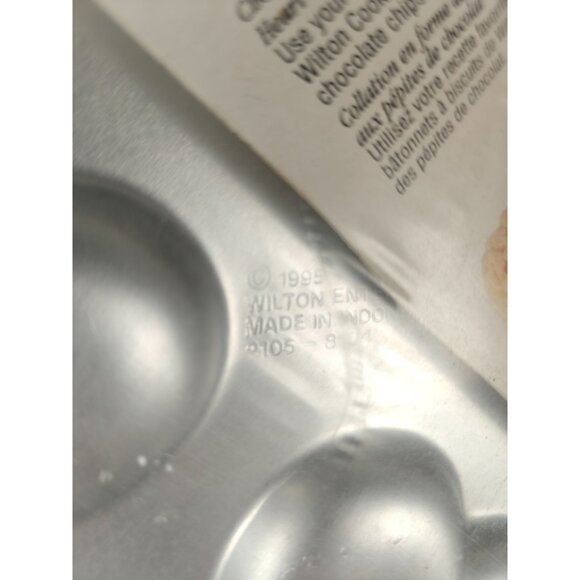 Vintage Wilton Heart Cookie Treat Pan Mold 1995 Aluminum Retro Bakeware - Picture 4 of 5